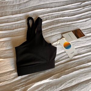 Vuori Daily Bra black size small brand new with tags never worn